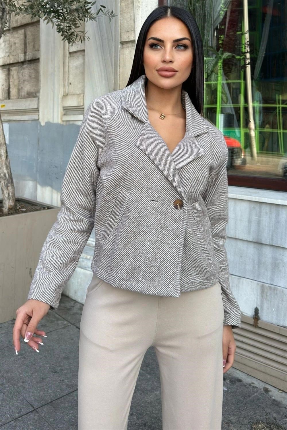 Kahve Kruvaze Yaka, Çift Düğme, Rahat Kalıp, Fitilli Kaşe Kumaş Ceket
