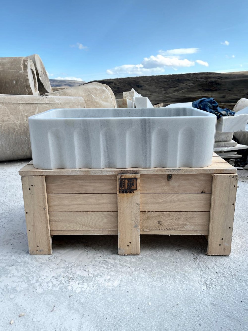 Bianco Carrara Mermer Mutfak Evyesi - AMKC26001
