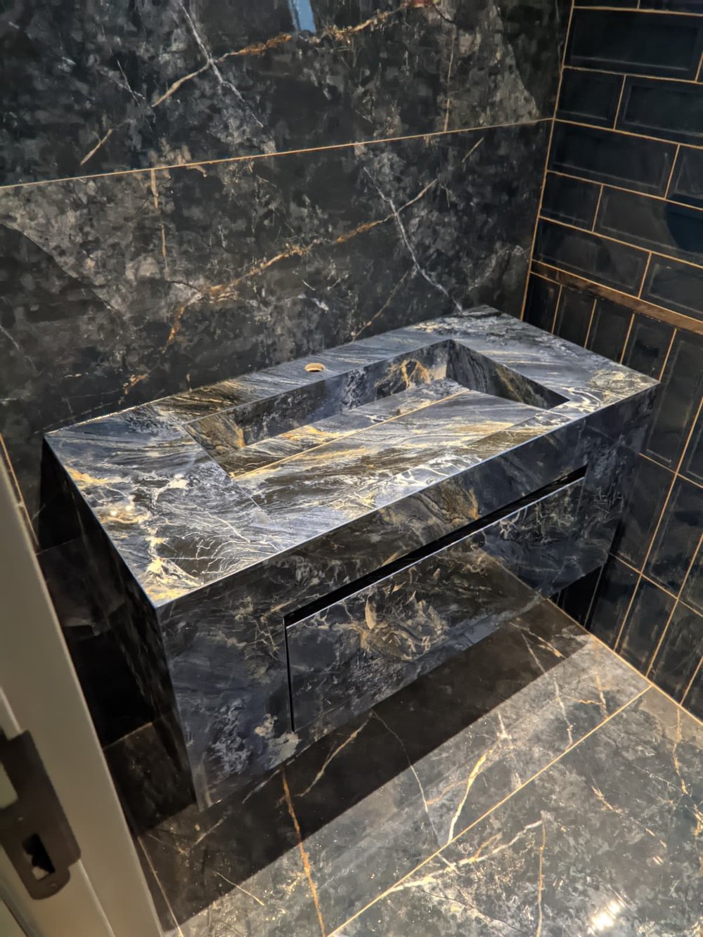 Porselen Çekmeceli Lavabo - ACWD26001