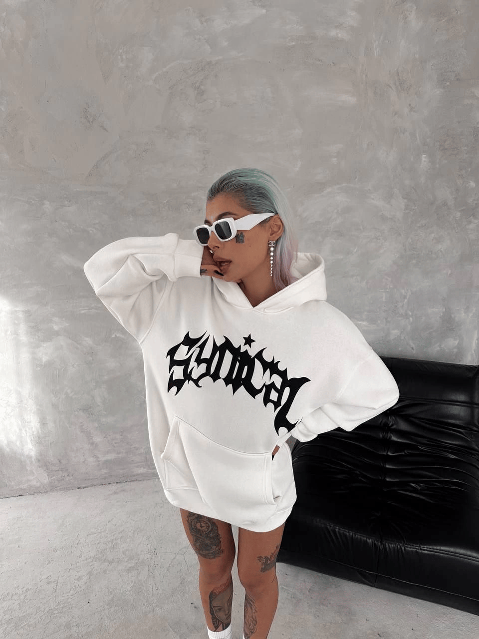 Kadın Oversize Kapüşonlu Cepli Baskılı 3 İplik Pamuklu Hoodie Sweatshirt - Beyaz