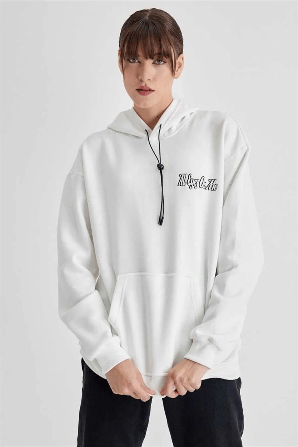 Kadın Oversize Kapüşonlu Cepli TUPAC Baskılı 3 İplik Pamuklu Hoodie Sweatshirt - Beyaz