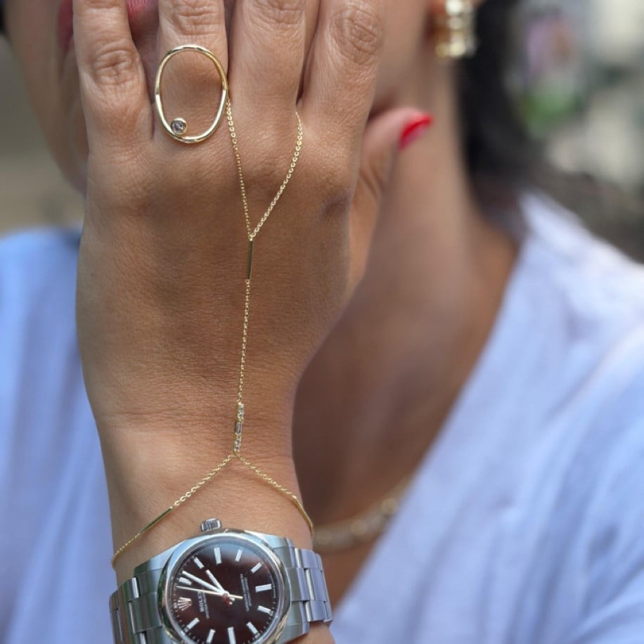 Ethereal Handchain