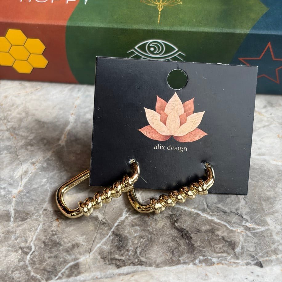 Sculpted Link Hoops