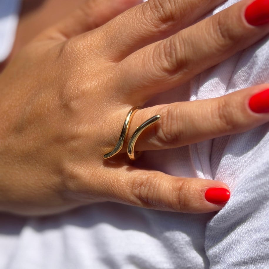 Serpentine Ring
