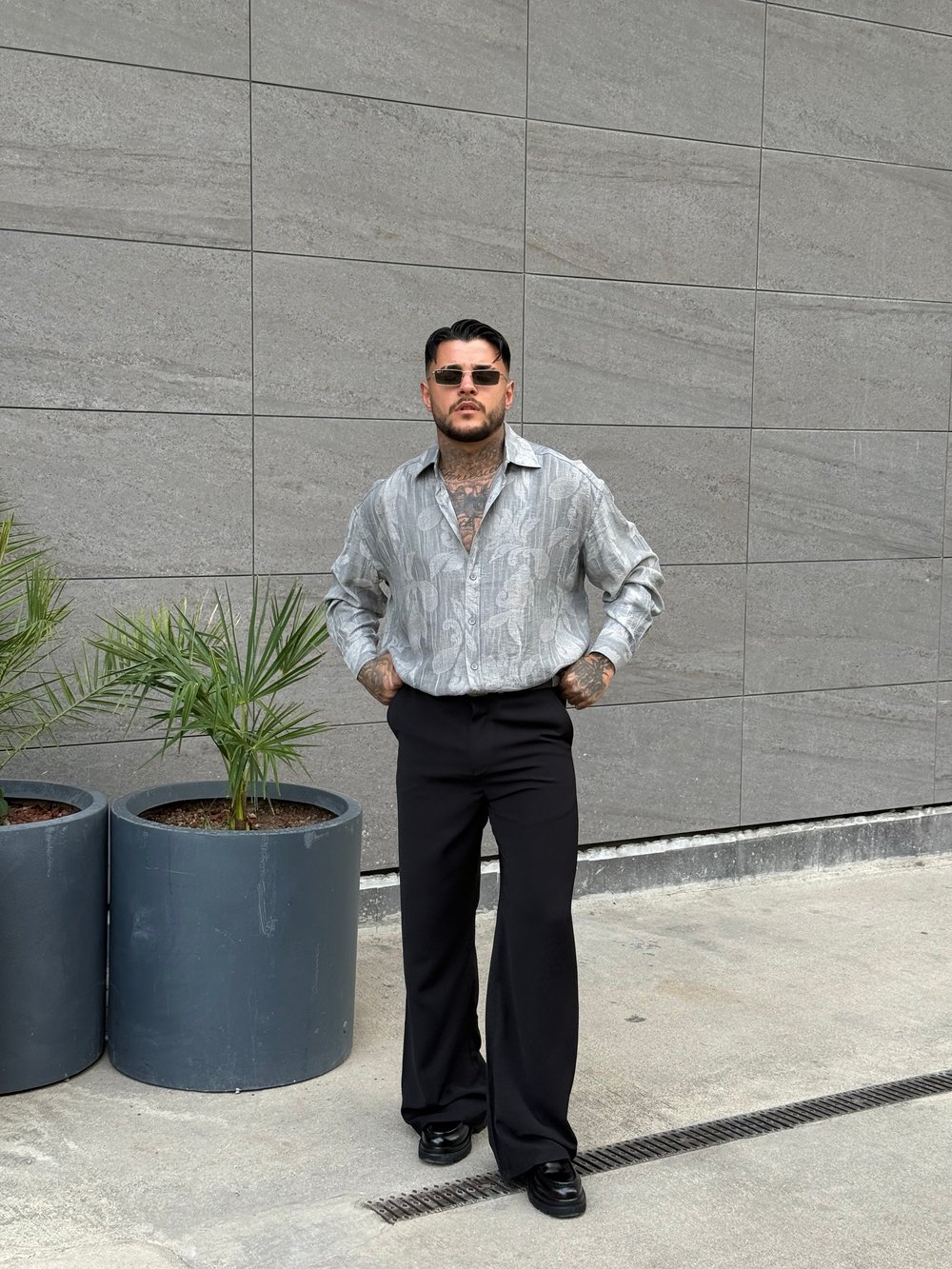 ÖZEL TASARIM DESENLİ GÖMLEK
