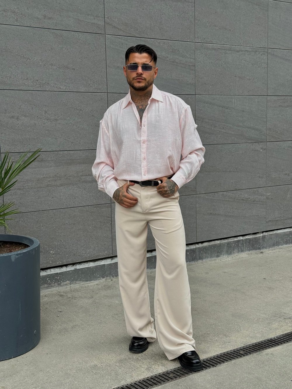 ÖZEL TASARIM DESENLİ GÖMLEK VE ESPANYOL PAÇA PANTALON ALT ÜST TAKIM
