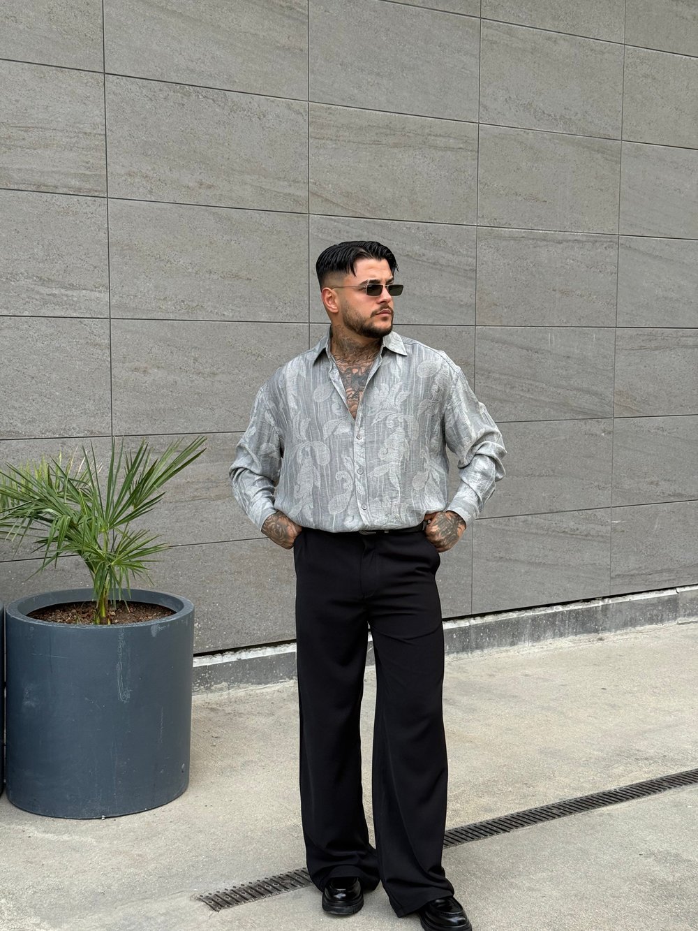ÖZEL TASARIM ESPANYOL PAÇA SİYAH KUMAŞ PANTALON