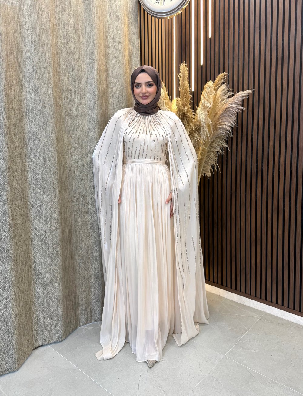 Zara Pelerin Detaylı Taş İşlemeli Tesettür Abiye | Bej