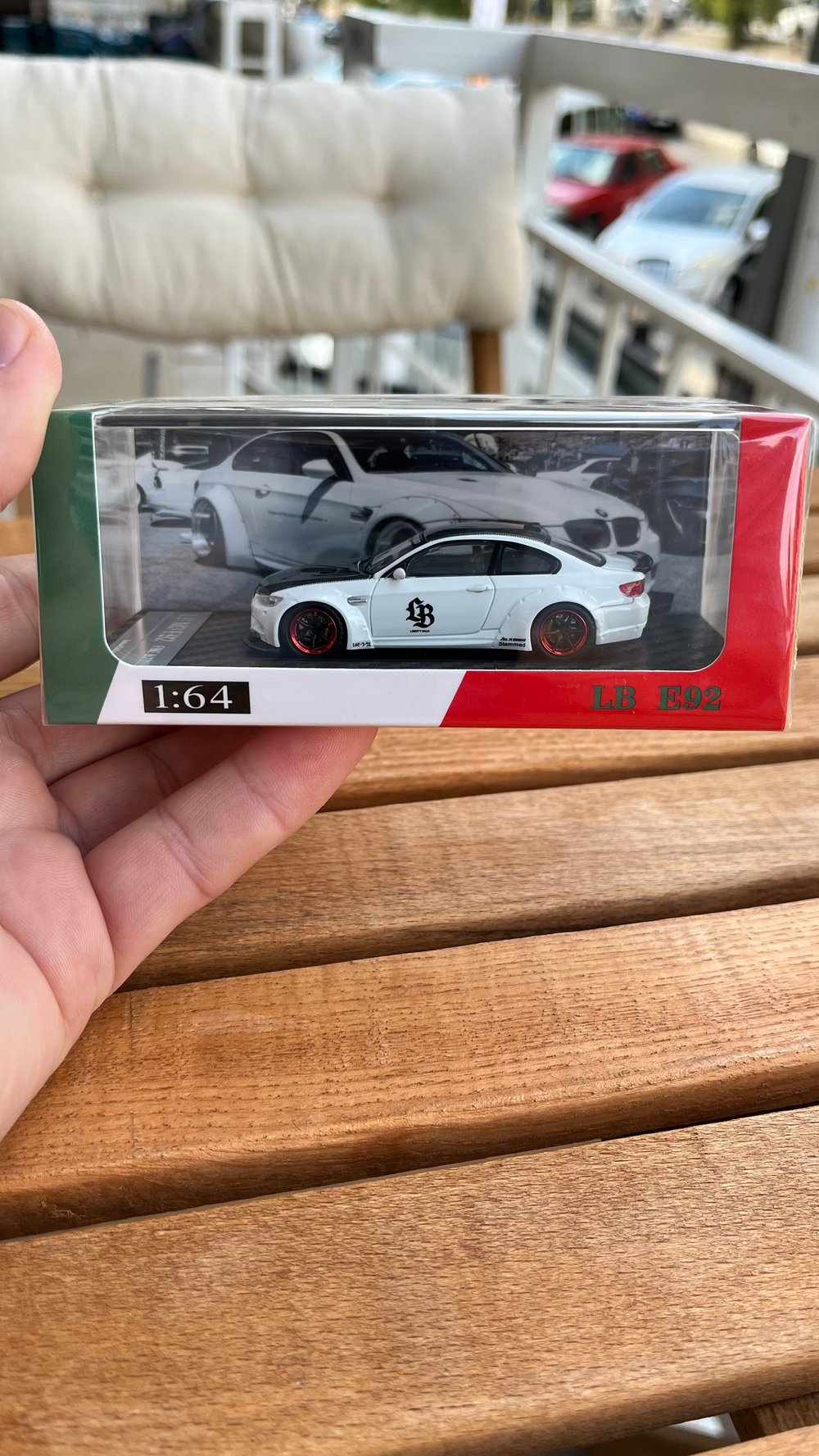 Fine. Model 1/64 LB M3 E92 C/Pearl White