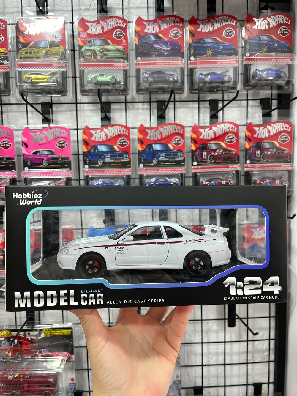 Hobbiez 1/24 GT-R (R34)