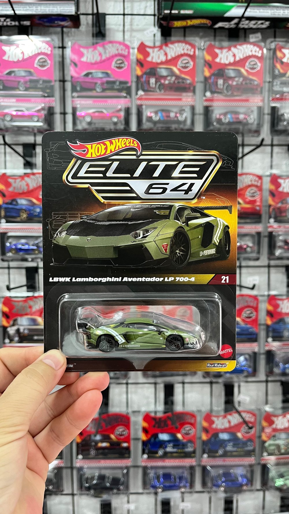 Hot Wheels ELİTE Model LBWK Lamborghini Aventador