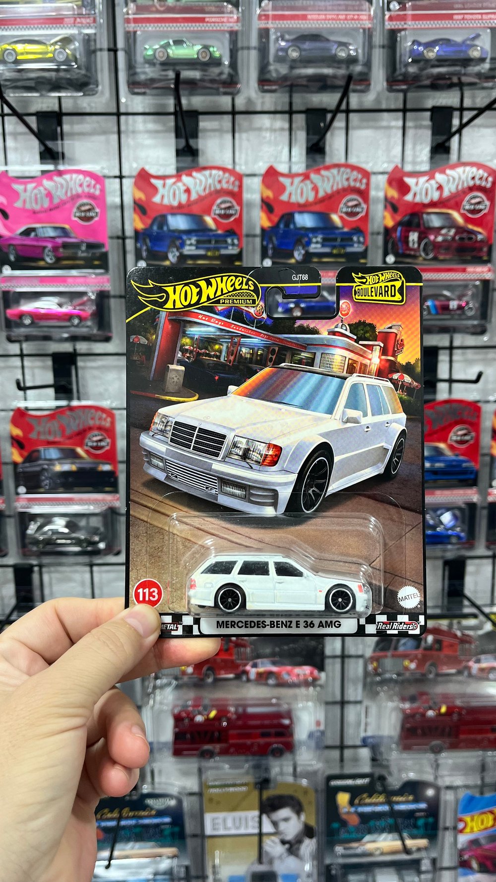 Hot Wheels Premium Mercedes Wagon 