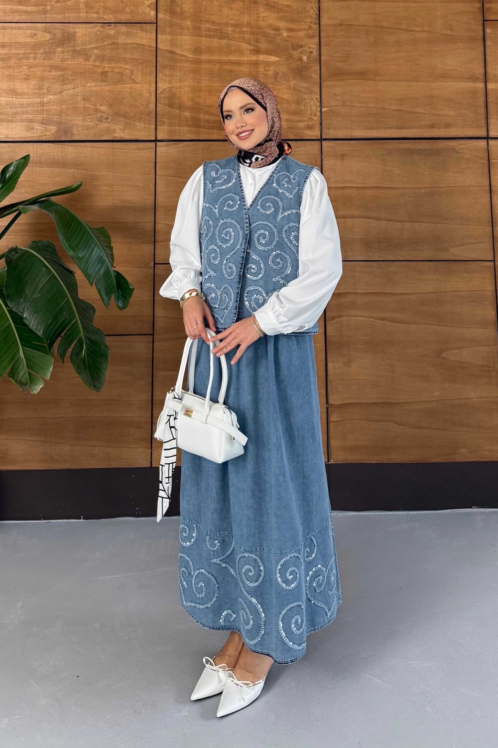 Mireya İşlemeli Kot Yelek Etekli Takım  - Açık Mavi