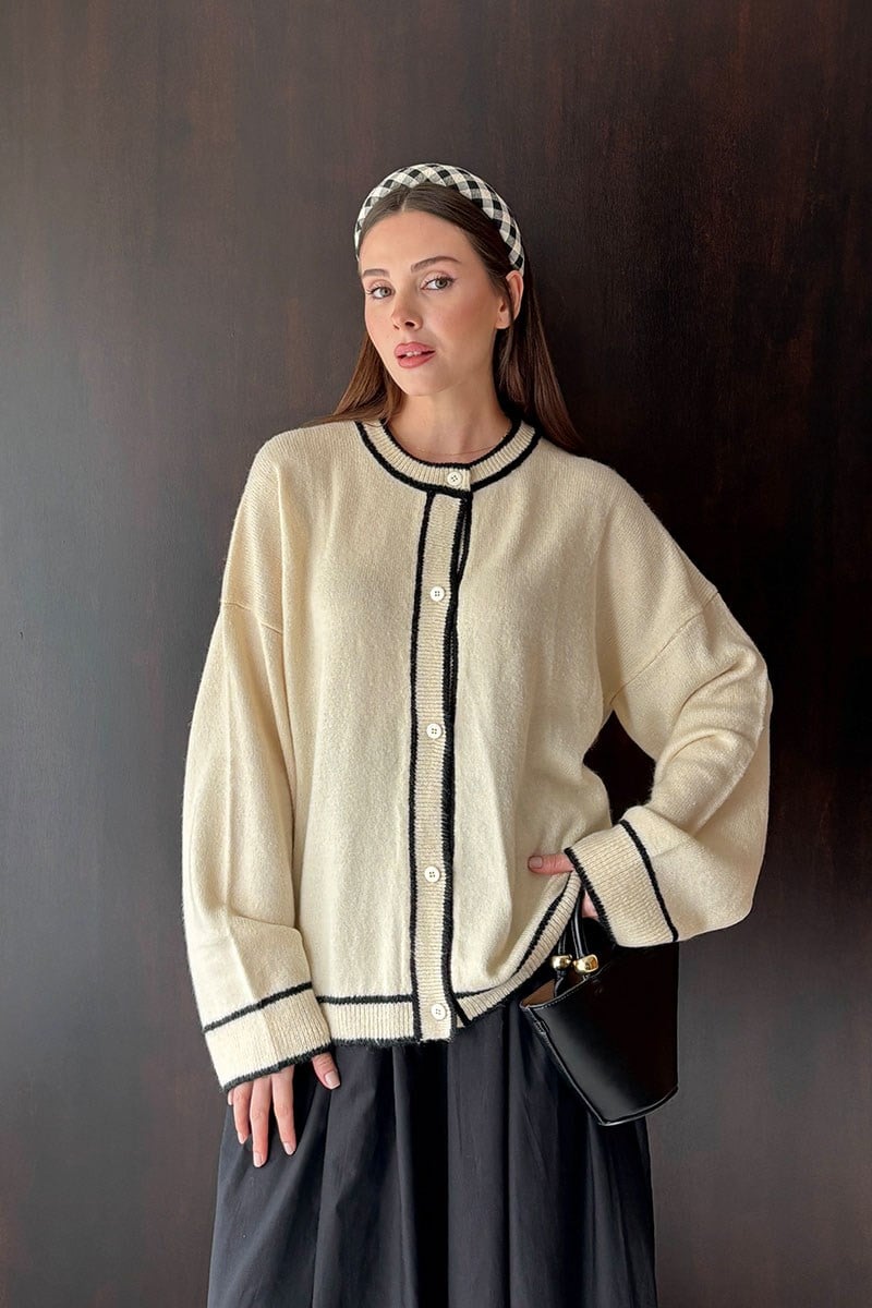 Ekru Biyeli Oversize Triko Hırka