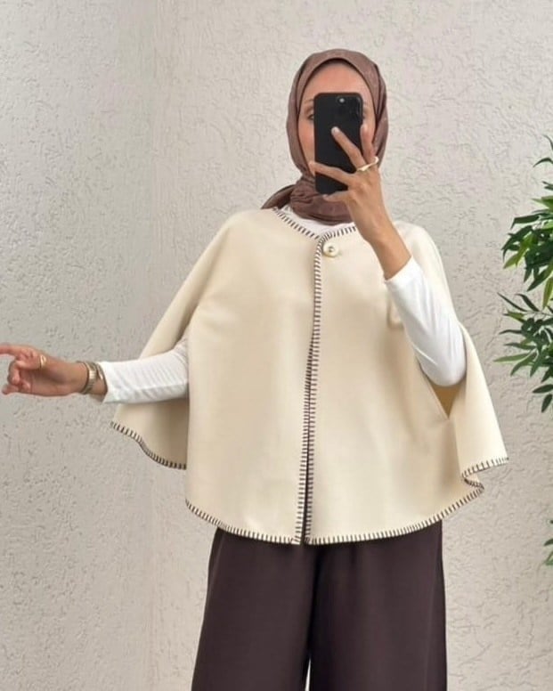 Çoban Dikişli Cepli Kaşe Panço -Bej