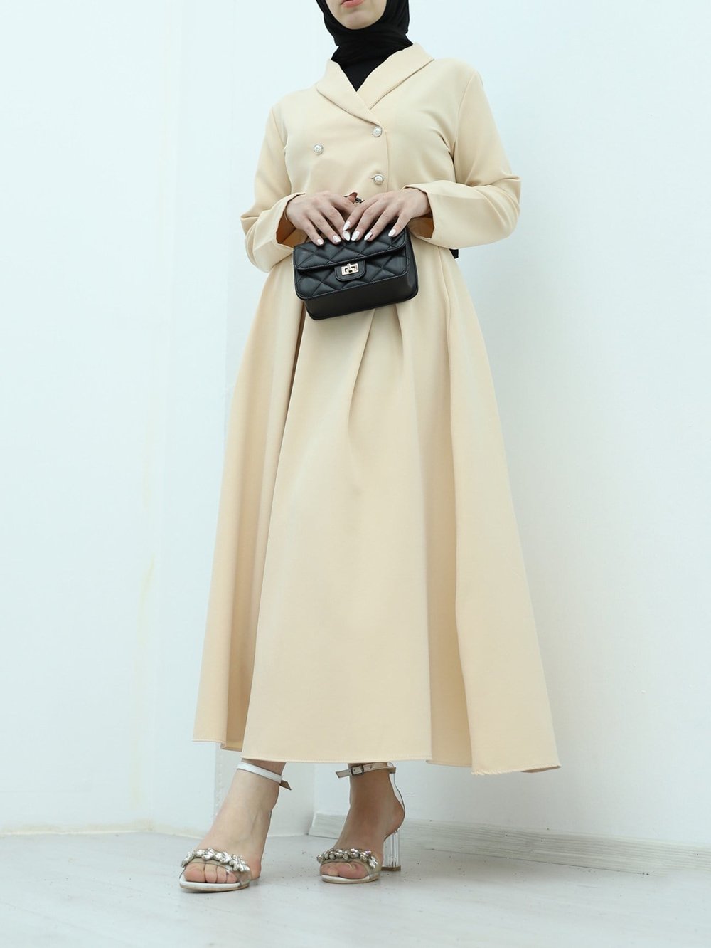 İnci Düğmeli Etek Ceketli Takım -Bej