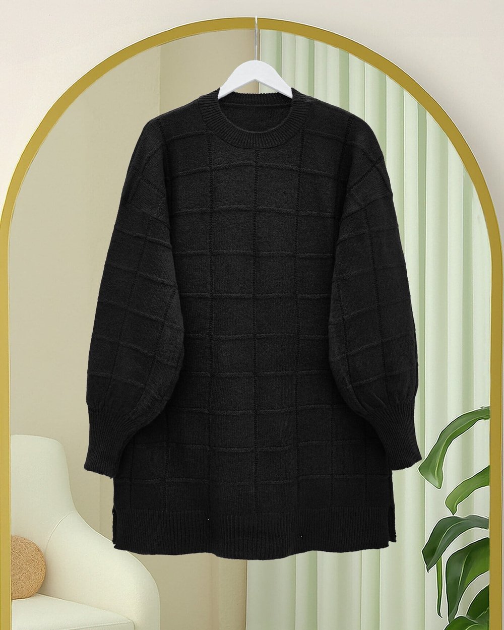 Kare Desenli Yırtmaçlı Yumoş Triko Tunik -Siyah