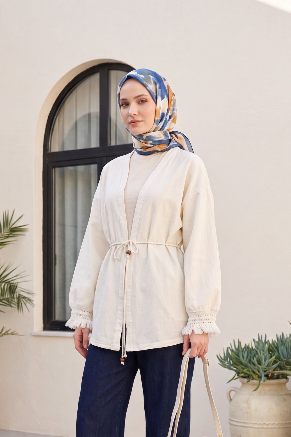 Kol Manşeti Dantel Püsküllü Beli Bağcıklı Keten Görünümlü Kimono -Ekru