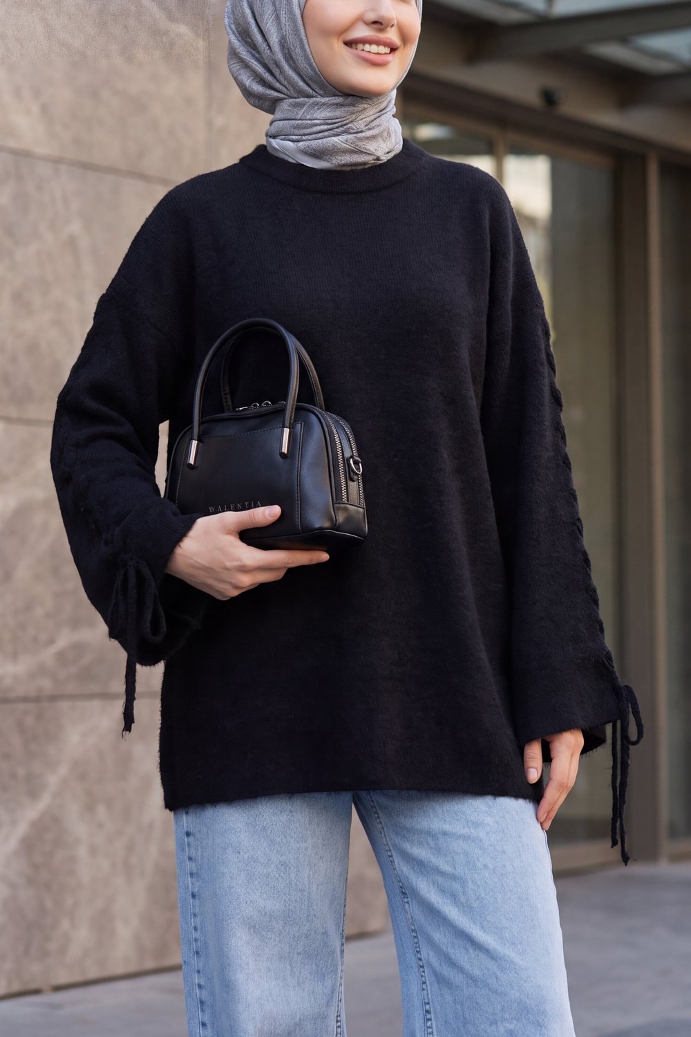 Kolu Saç Örgülü Bisiklet Yaka Sakallı Triko Tunik -Siyah