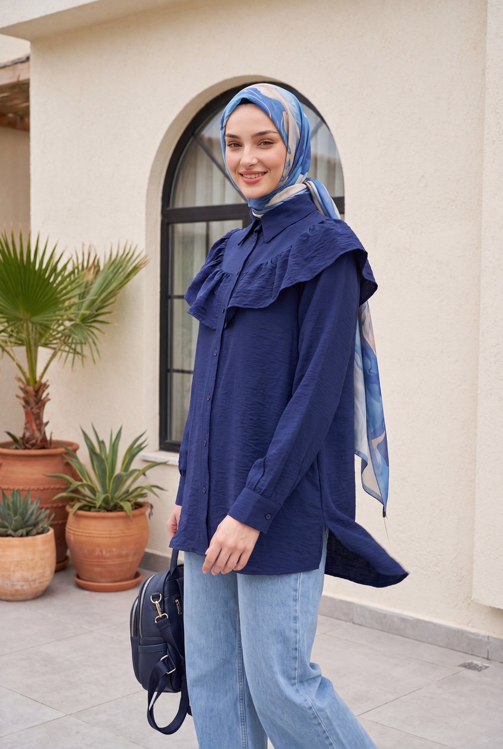 Robadan Fırfırlı Düğmeli Rayon Tunik -Lacivert