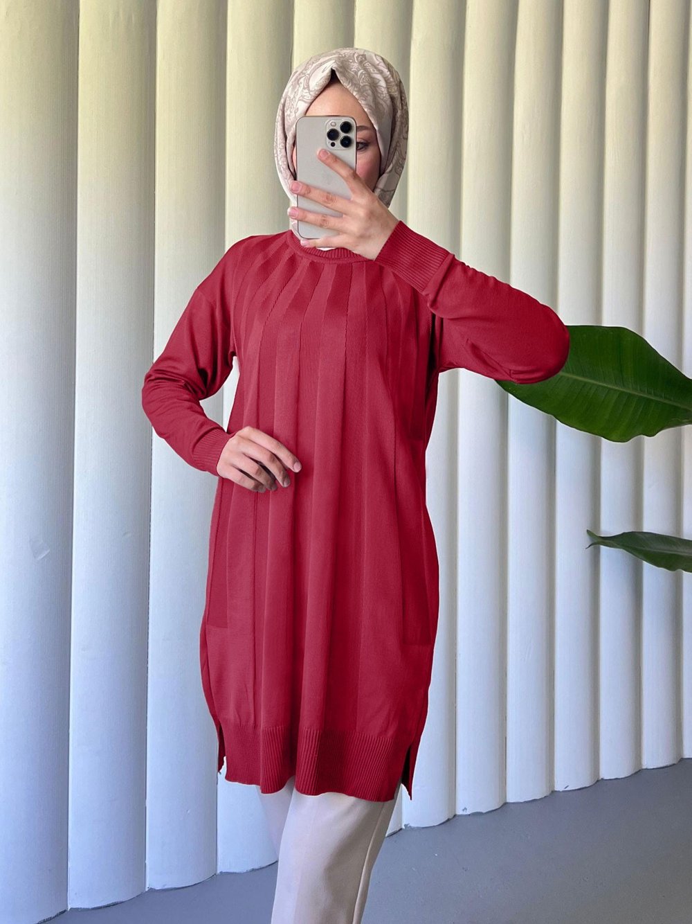 Yırtmaçlı Yelpaze Desenli Triko Tunik -Kırmızı