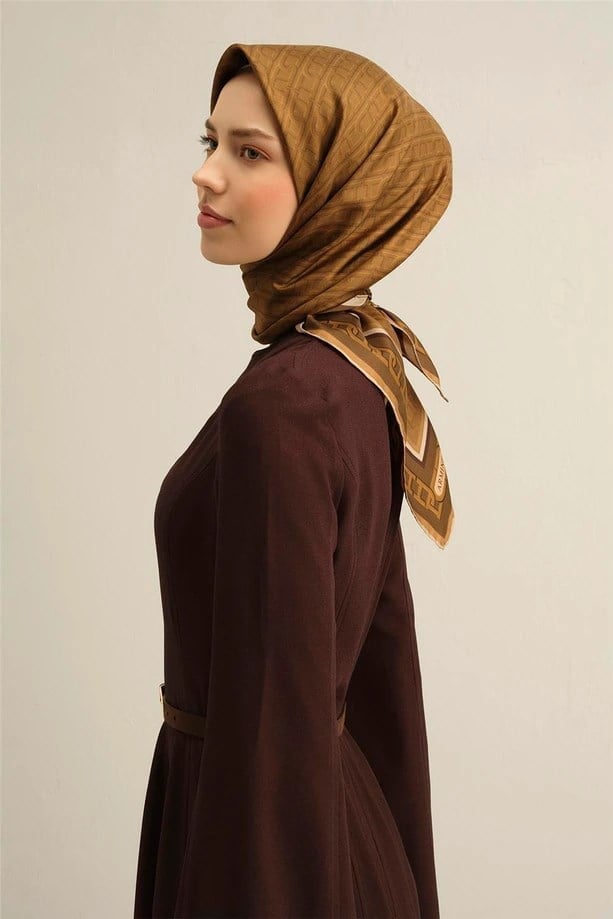 ARMİNE KLASİK DESENLİ SAF İPEK TWİLL EŞARP 9301D 31