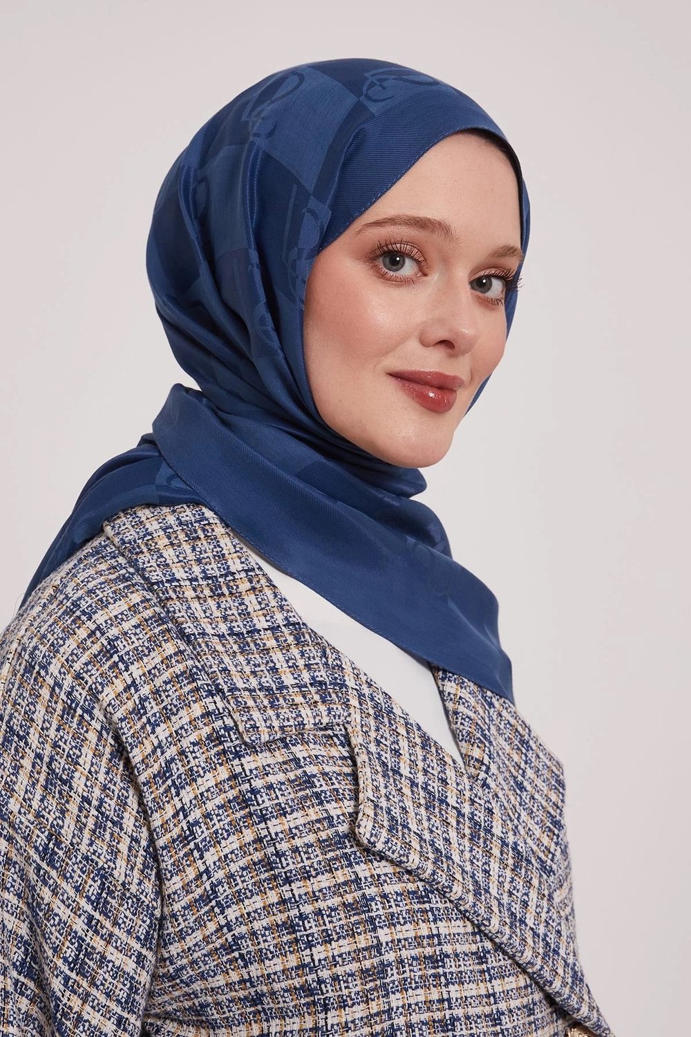 LYOCELL NAİA JAKARLI ŞAL -MİSTİK MAVİ
