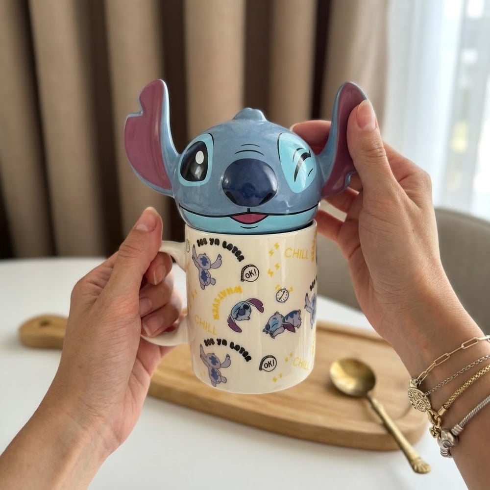 Stitch kapaklı kupa