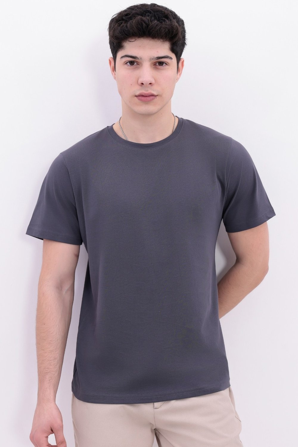 Erkek Antrasit Basic Tişört – Regular Fit Bisiklet Yaka %100 Pamuk 30/1 Süprem Kumaş Günlük T-Shirt