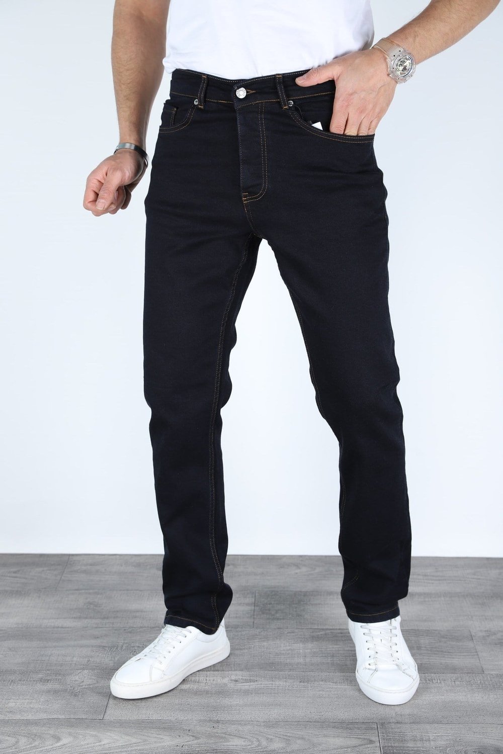 Erkek Regular Fit Yıkamasız Görünümlü Kot Pantolon