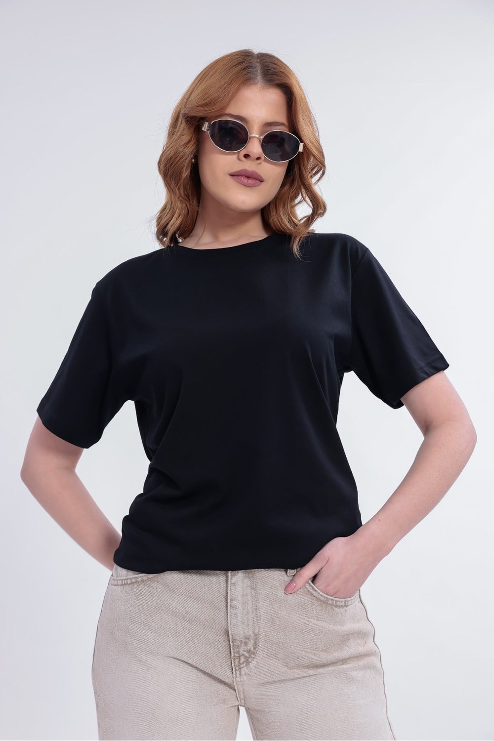 Kadın Siyah Basic Tişört – Regular Fit Bisiklet Yaka %100 Pamuk 30/1 Süprem Kumaş Günlük T-Shirt