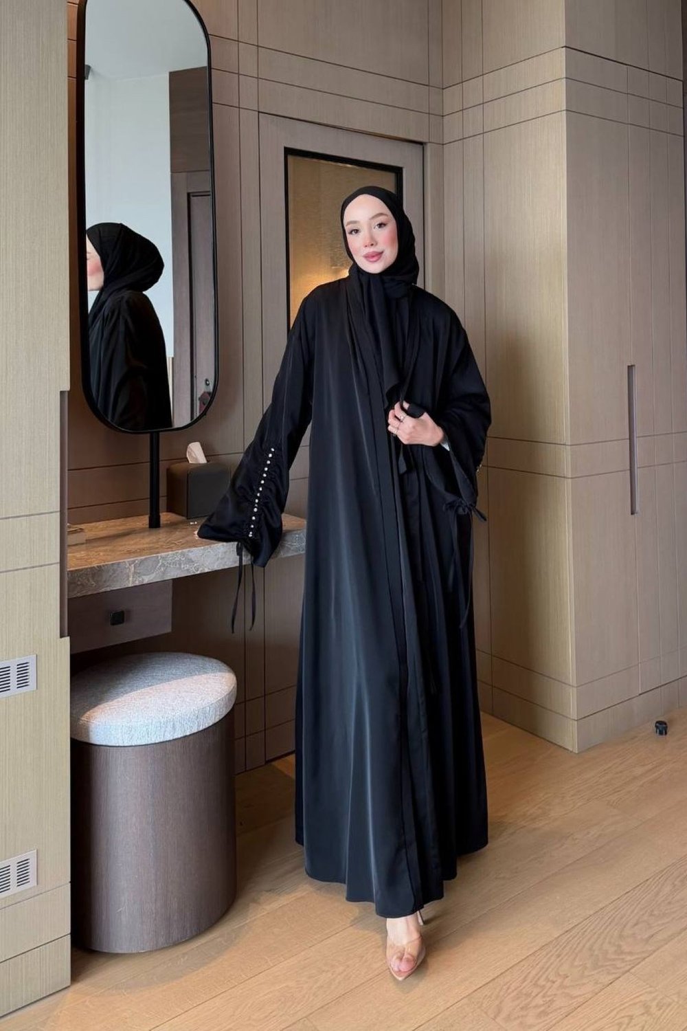  Kol Büzgü Detaylı Abaya (Şal dahildir) - Siyah
