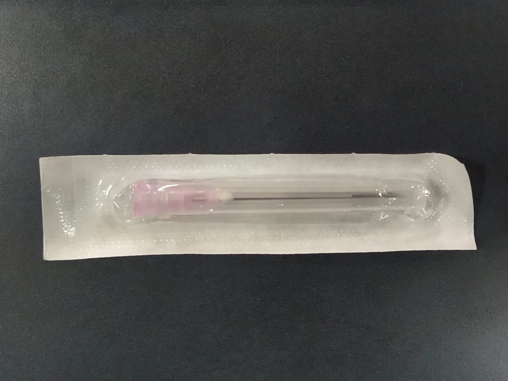 Risus - Hipodermik Steril İğne - 18G x 38 mm - Pembe