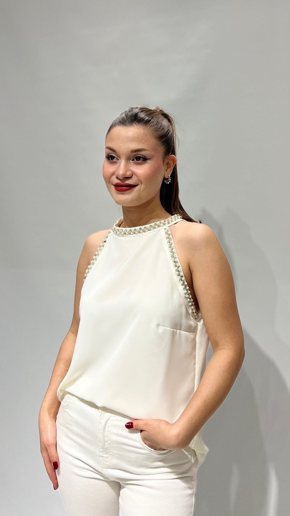 Ekru Halter Yaka Şifon Bluz