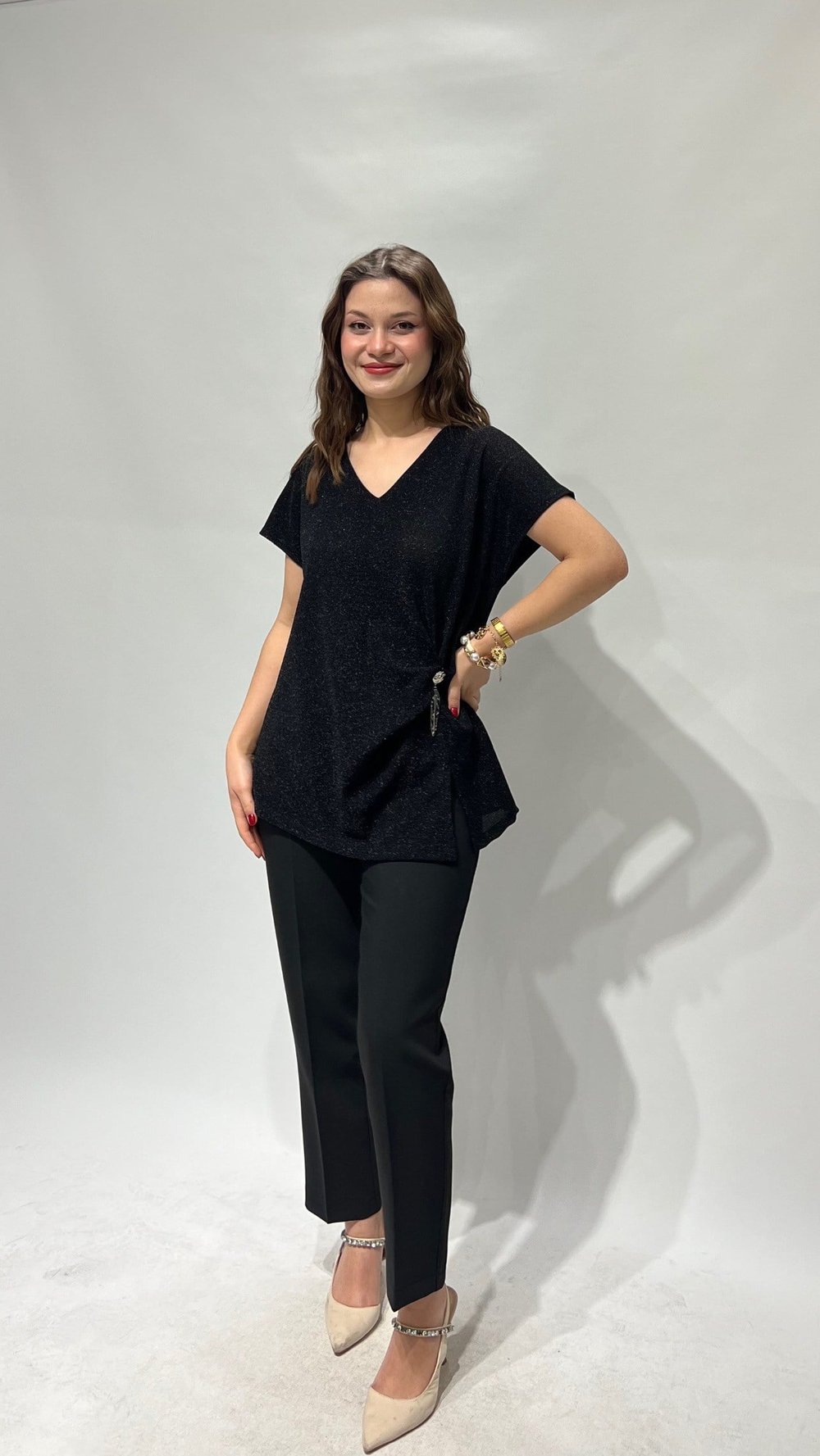Simli Taş Detaylı Bluz