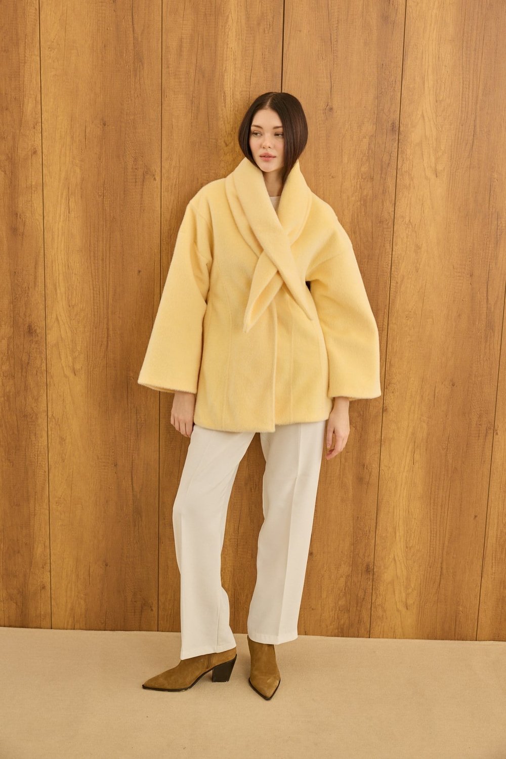 fularli-oturtmali-midi-fox-kaban-soft--92f39-.jpg