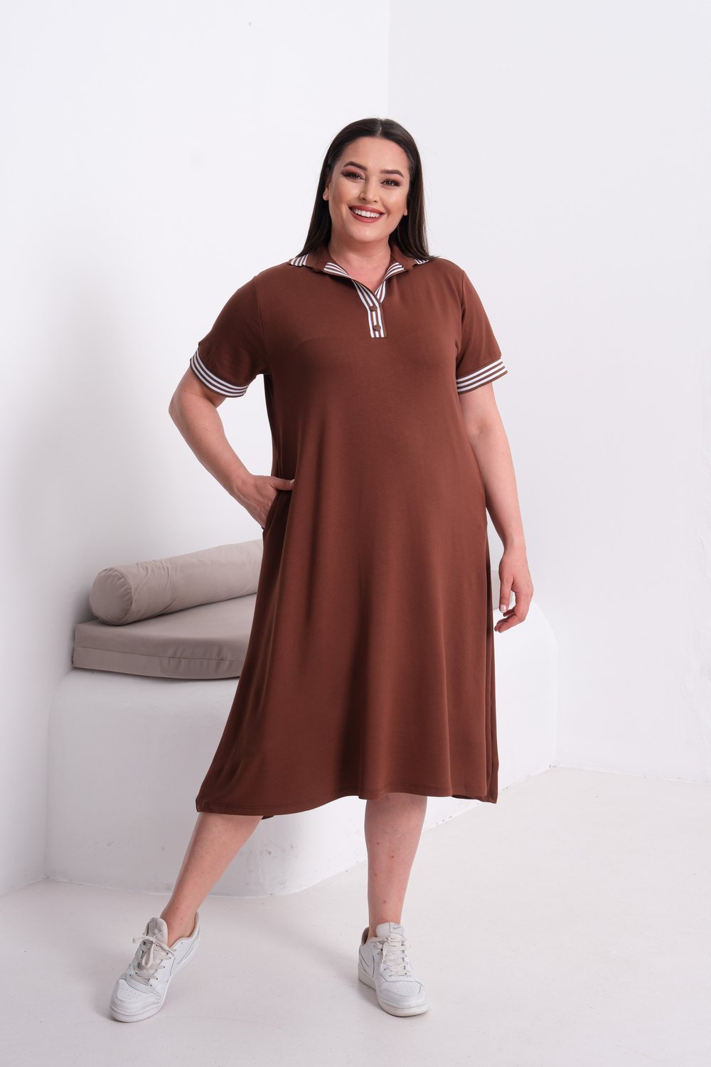 3207 Çizgili Polo Yakalı Çan Kesim Elbise Kahverengi