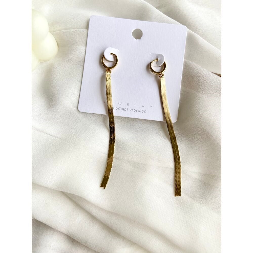 VİP ALTIN KAPLAMA SALLANTILI KÜPE