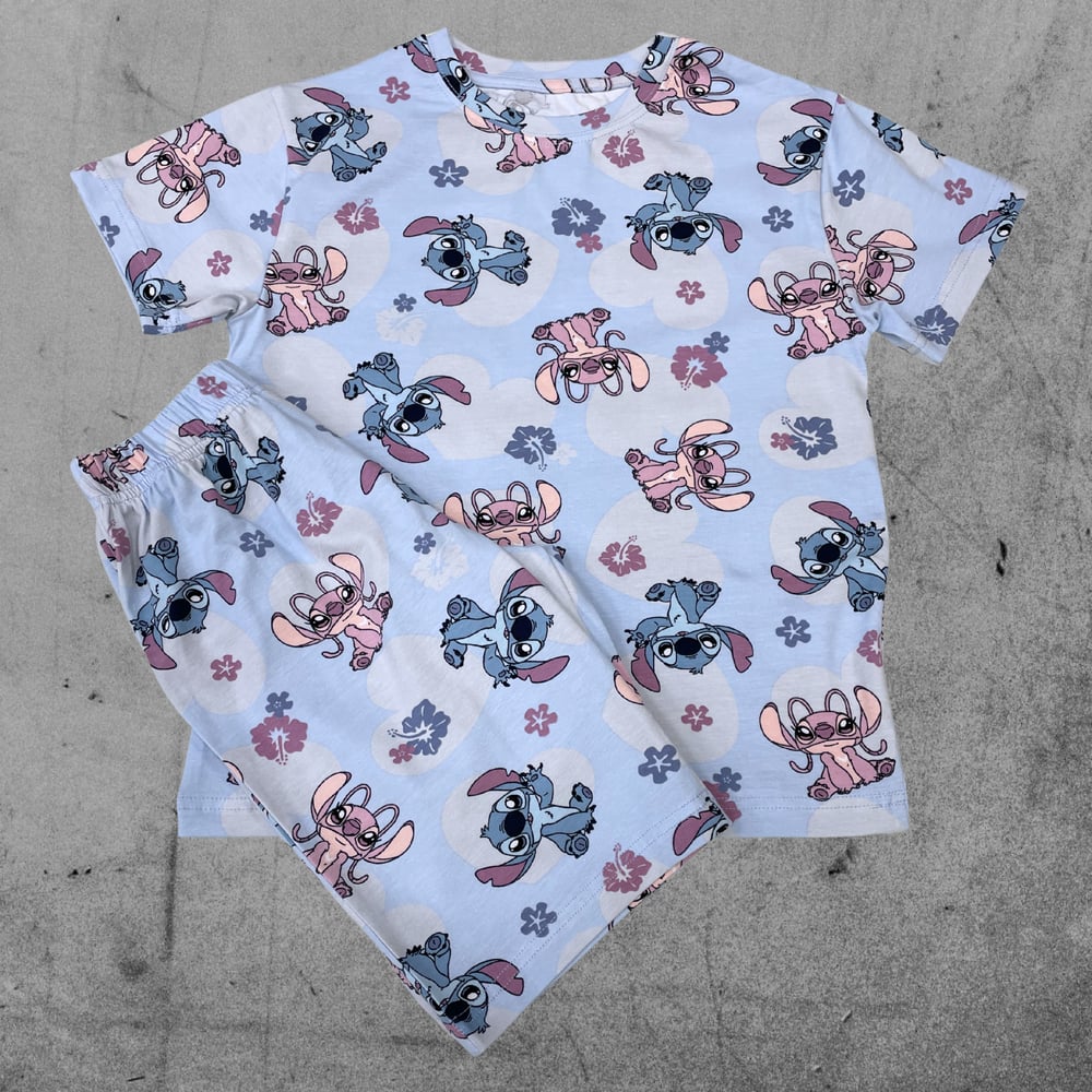 Stitch Desenli Şortlu  Kısakollu  Takım