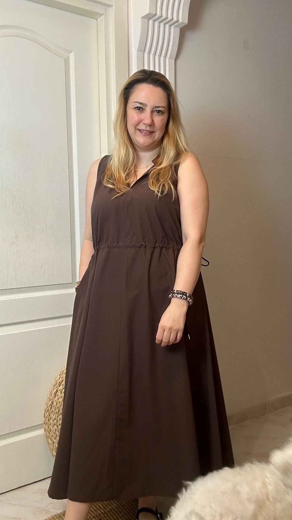 marka model kahve elbise