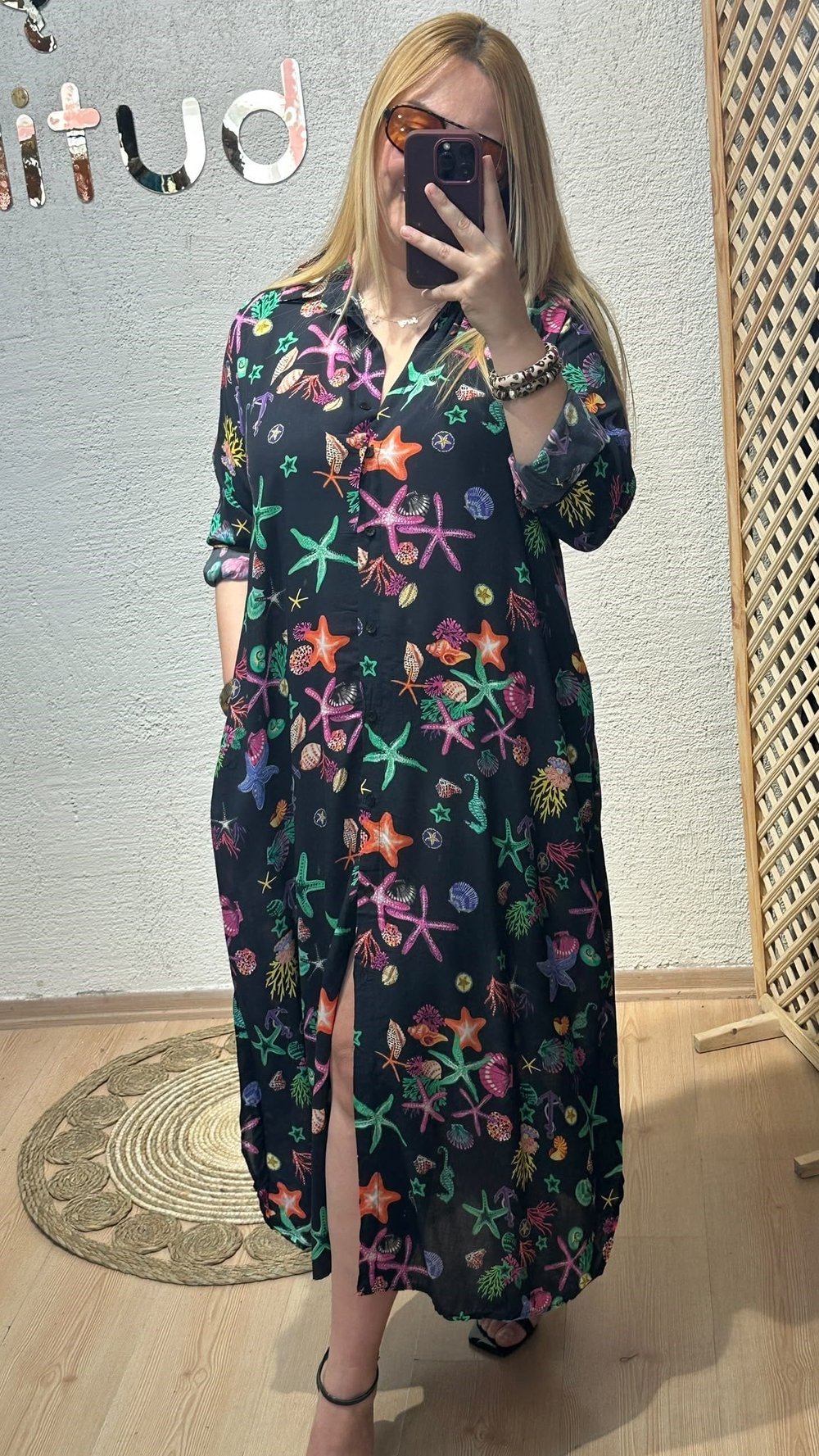 midye kabuklu siyah elbise