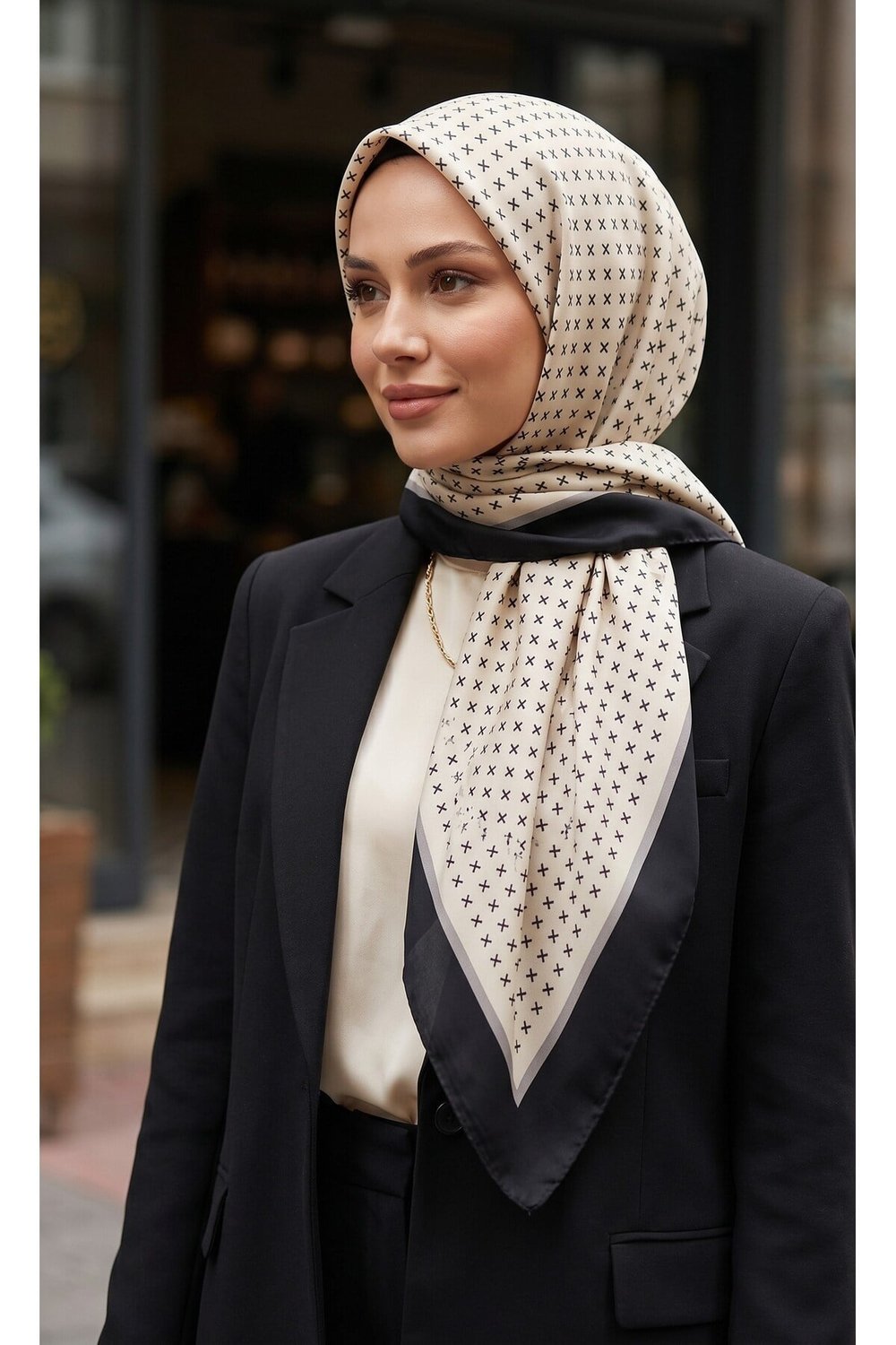 Benetton Sıena Desenli Eşarp B-E-1001 Siyah