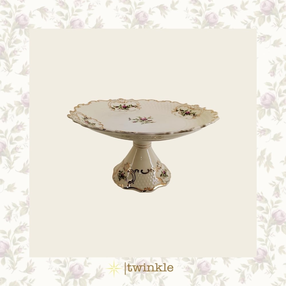 TWİNKLE DİANA AYAKLI SUNUM TABAK ALTIN 31,4 CM TABAK +13 CM AYAK TW-Dİ-SN-15005