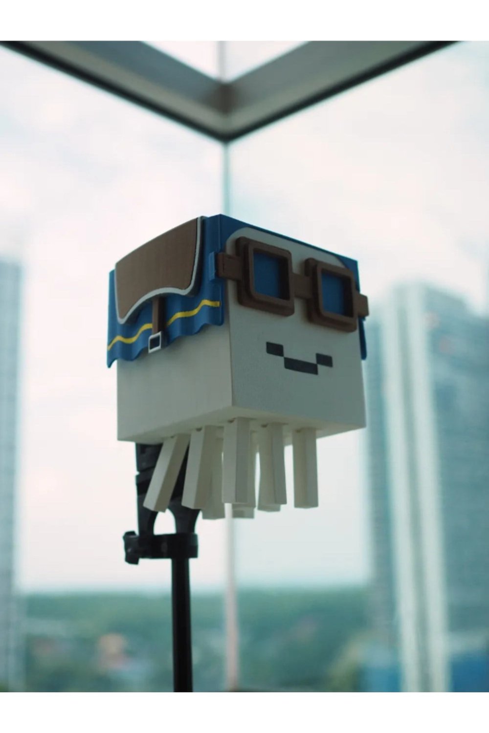 Minecraft Happy Ghast – Hareketli Bacaklı Figür