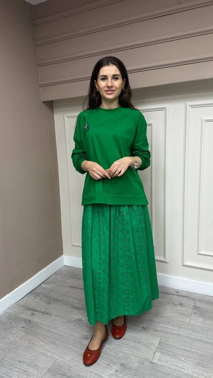 Heddy & Nurcan Çetin 23419 Benetton Etekli Takım