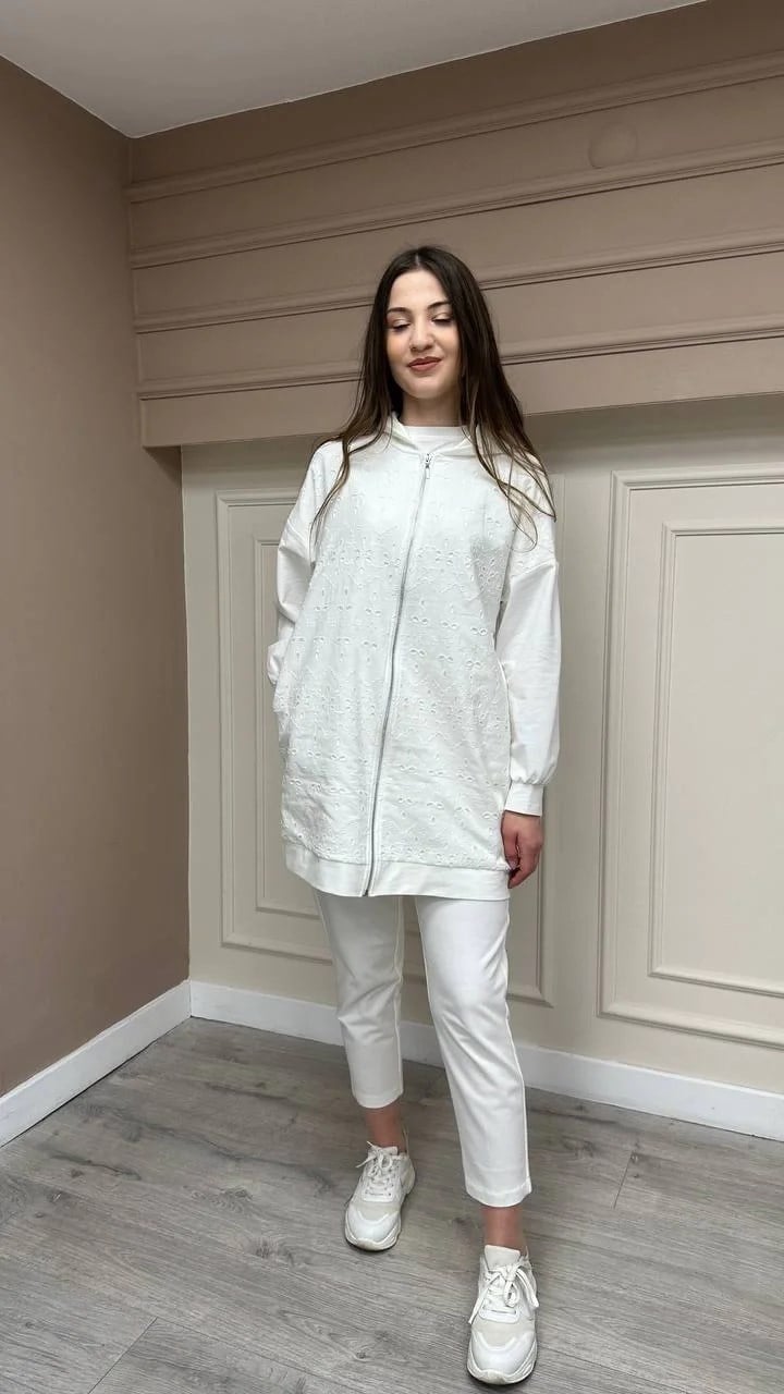 Heddy & Nurcan Çetin 23420 Ekru Güpür Detaylı Spor Takım