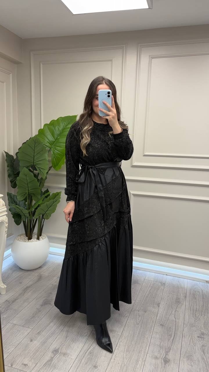 Misswhence 40812 Siyah Kadife İşlemeli Elbise
