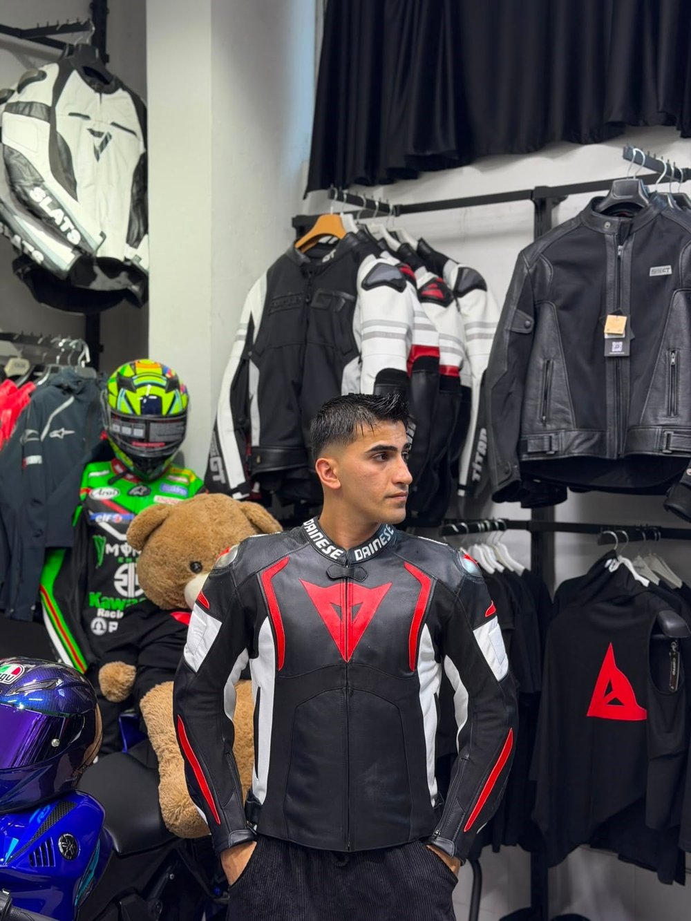 Dainese Deri Ceketi Siyah-Beyaz-Kırmızı