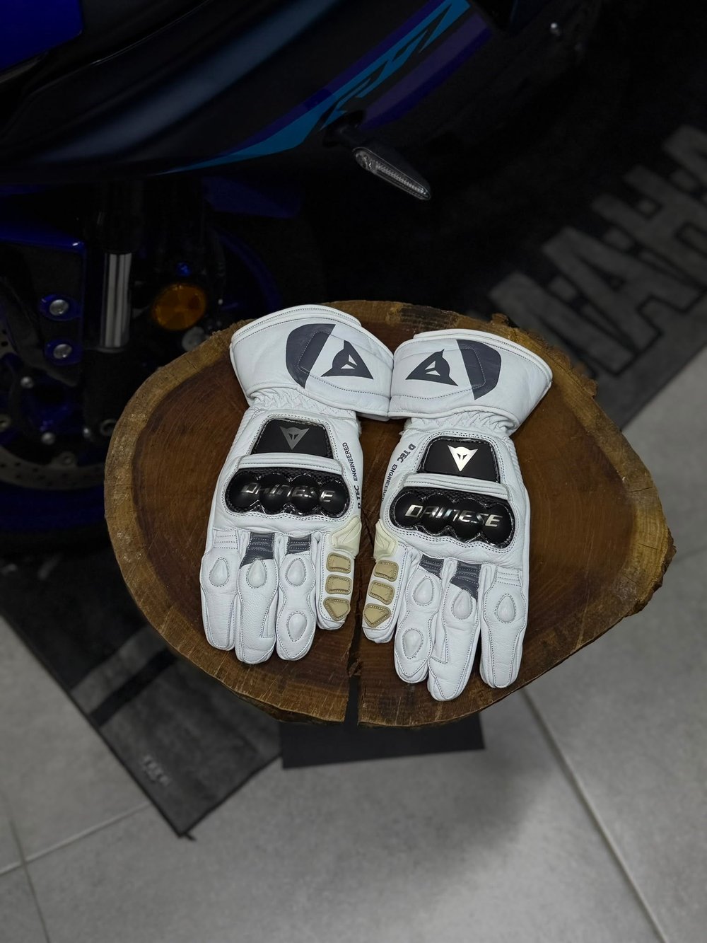 Dainese Deri Eldiveni Full Beyaz