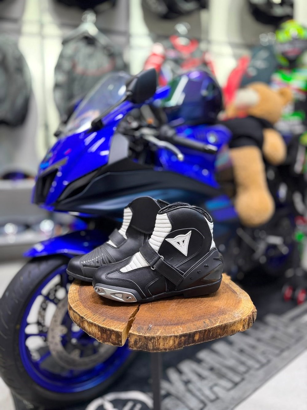 Dainese Kısa Korumalı Deri Bot Beyaz-Siyah